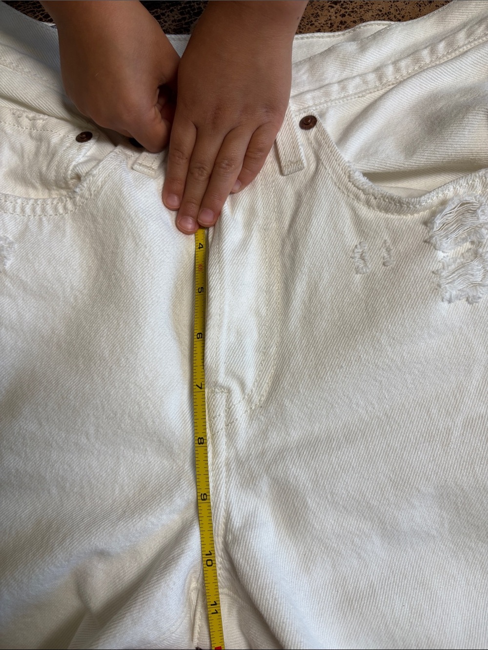 Levi's Cream Frayed Hem Straight Jeans - Picture 7 of 9